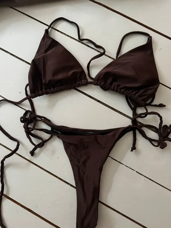 Hot Brun highwaist bikini