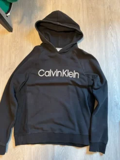 Clearance Calvin Klein huppari