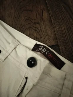 Sale jsfn Caprimittaiset farkut