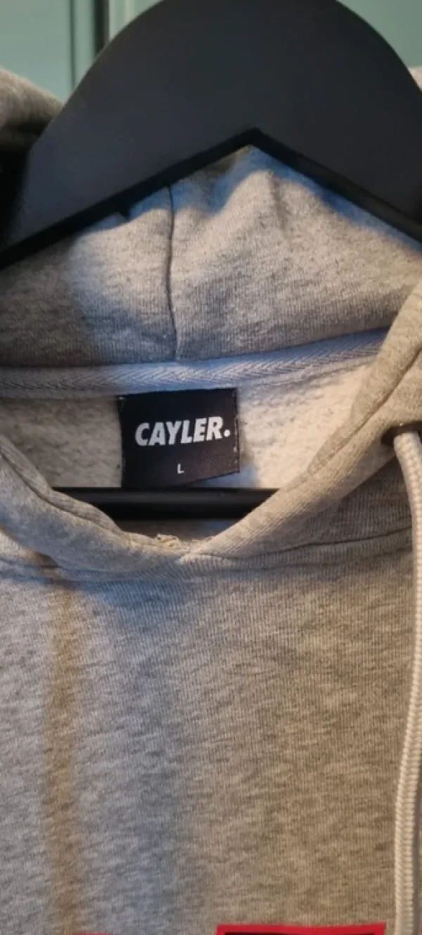 Hot Cayler & Sons huppari