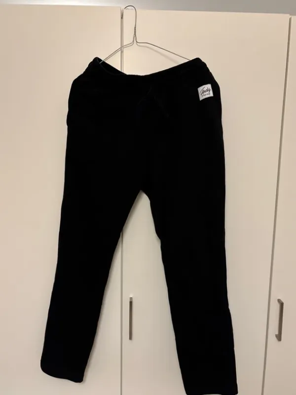 Outlet Andy Collegehousut