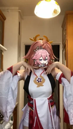Online Cosplay Yae Miko Genshin Impact + peruka