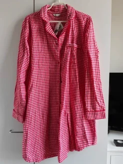 Clearance Cubus yöpaita XL