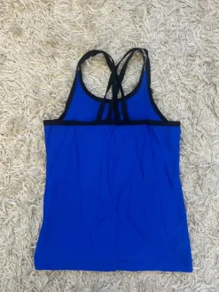 New elastic gymwear toppi