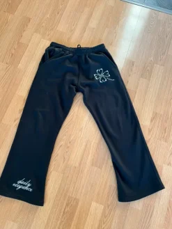 New Elegant pearl pants