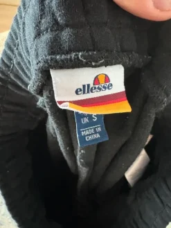 Best Ellesse collegeshortsit