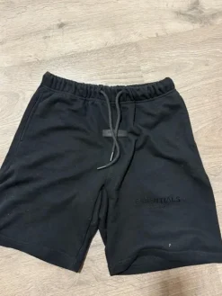 Online Essentials shortsit