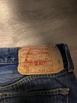 New Levi's Farkku shortsit