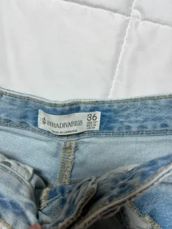 Clearance Stradivarius farkkushortsit