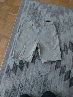 Discount CROPP Farkkushortsit