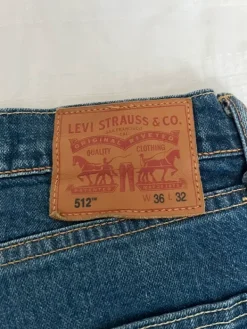 Online Levi's Farkut