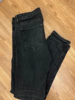 Discount Dressmann Farkut