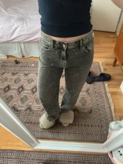 Sale Gina Tricot Farkut ”timanteilla”