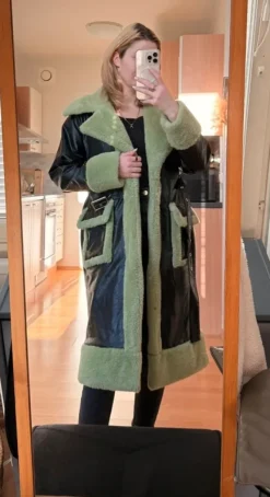 Discount Faux fur coat