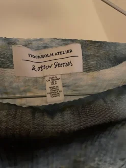 Clearance & Other Stories Flot top fra