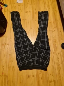 Hot Force n yöhousut