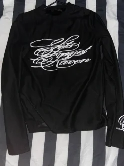 Online Forget Raven Sweater size S