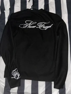 Online Forget Raven Sweater size S