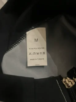 Discount Formula tuulitakki