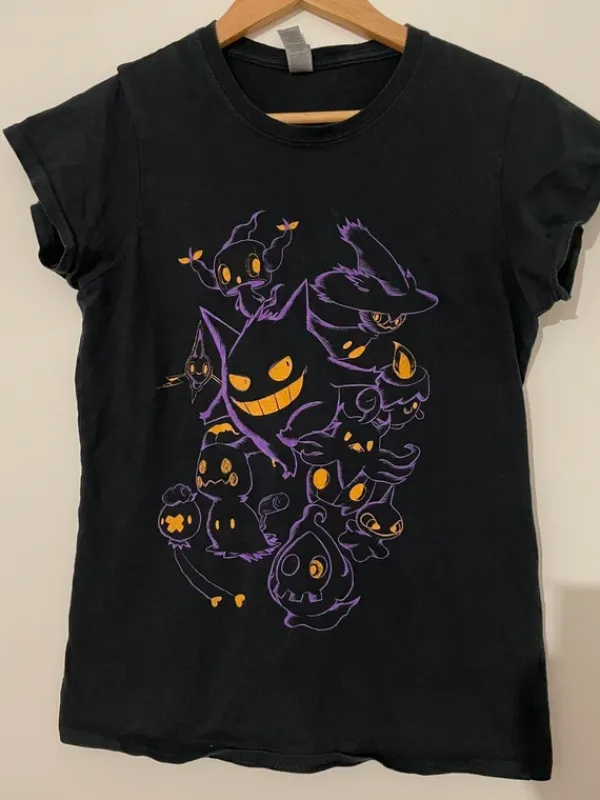 Clearance Qwertee Ghost type Pokemon T-Paita
