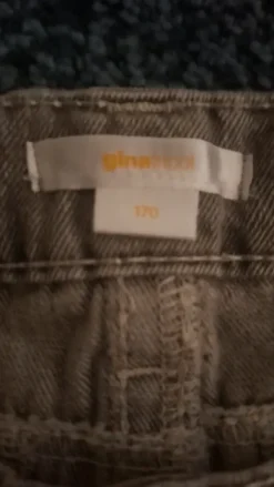 Best Gina Tricot Gina farkkushortsit