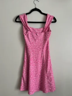 Clearance Gina Tricot kesämekko