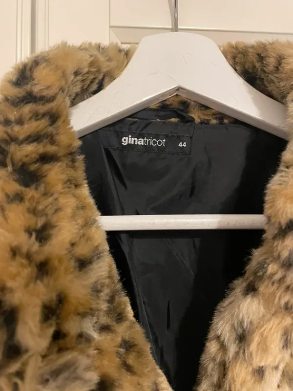 Sale Gina tricot leotekoturkis