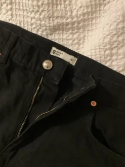 Sale Gina Tricot mustat farkut