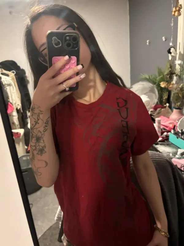 Online Guess vintage punainen t paita