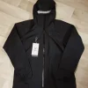 Outlet Haglöfs Kaja Proof Jacket naisten takki S koko