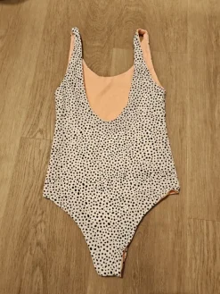 Outlet hallaxhalla uimapuku