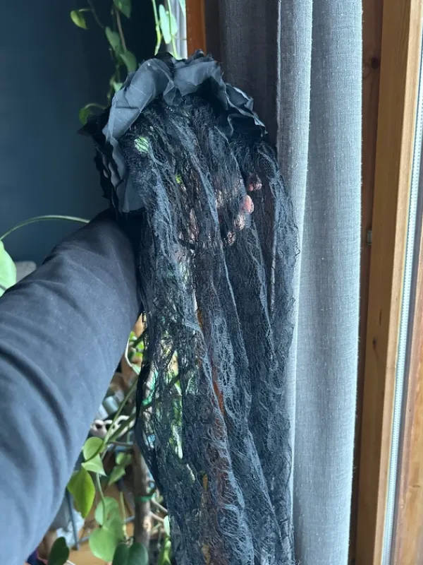 Hot Halloween veil with skulls