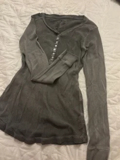 Sale Anne L. Harmaa söpö paita