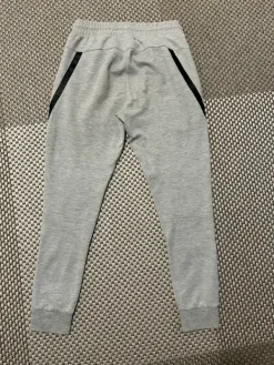 Jack & Jones Harmaat college housut