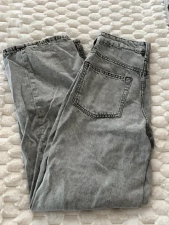 Discount H&M Harmaat farkut