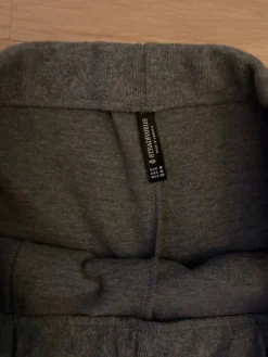 Clearance Stradivarius Harmaat housut M