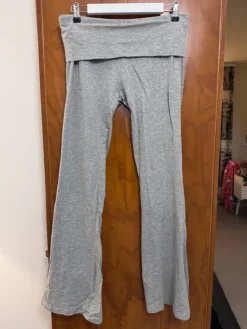 New Harmaat Pola trikoohousut