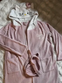 Best House Hello kitty kylpytakki