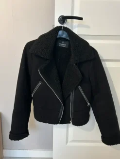 Clearance Helt ny jacka