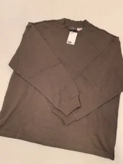 Clearance H&M Helt ny pyjamas från – stl L (med prislapp)