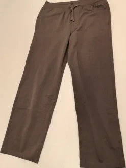 Clearance H&M Helt ny pyjamas från – stl L (med prislapp)