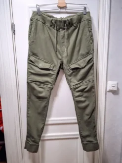 Discount H&M • Khaki Jogger Pants | Tapered - M