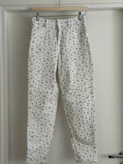 H&M Divided valkoiset farkut