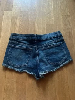 New H&M farkkushortsit