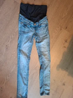 Outlet H&M äitiysfarkut