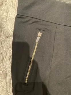 Outlet H&M joustavat housut