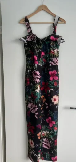 Online H&M kukkahaalari