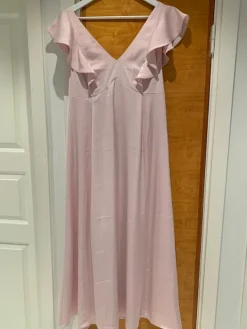 New H&M Mama äitiysmekko