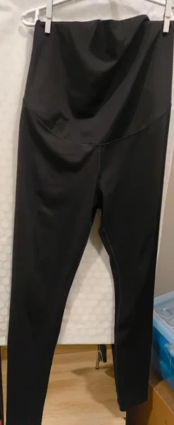 Sale H&M mama urheiluhousut