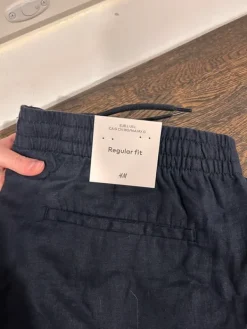 Hot H&M Miesten laivastonsiniset pellavahousut